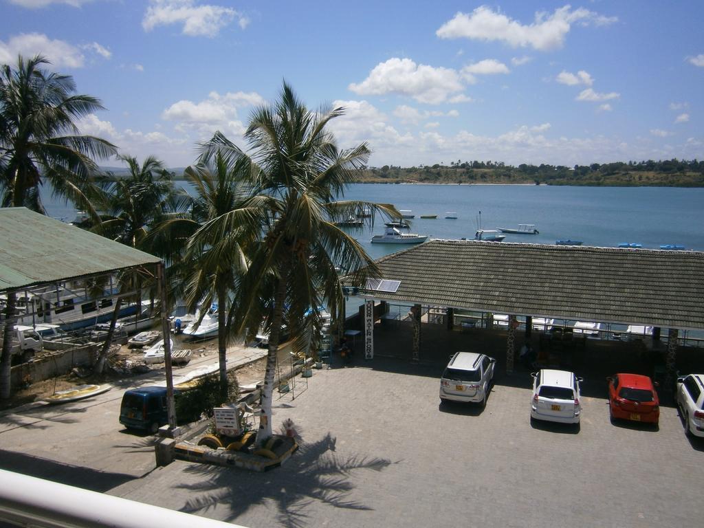 Tudor Water Sports Hotel 몸바사 외부 사진